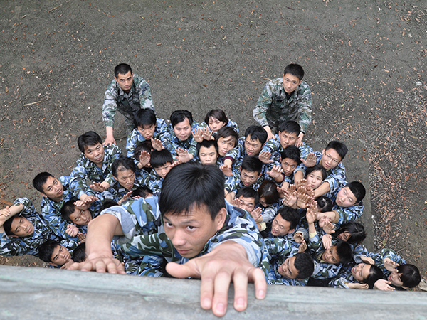 mg冰球突破十大平台精英训练营