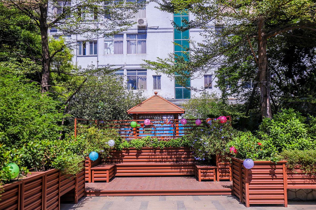 mg冰球突破十大平台休闲一角