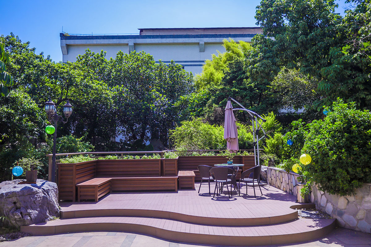 mg冰球突破十大平台休闲一角