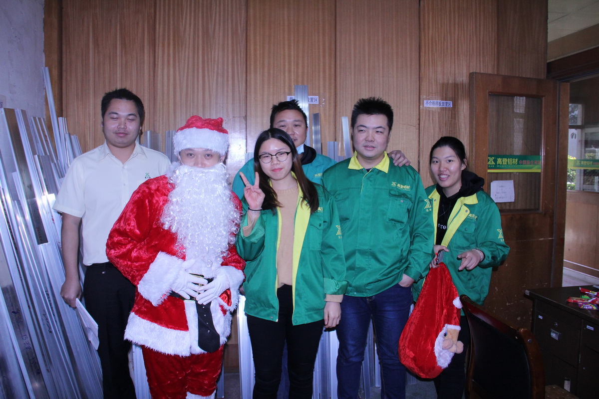 Father Christmas surprise 2017 (2)