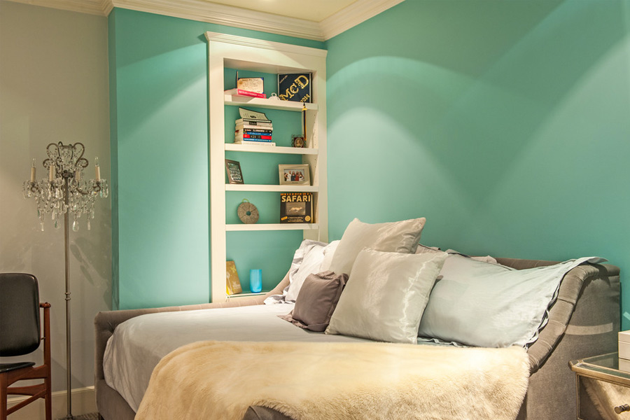 mg冰球突破十大平台巴赫BLING系列——艾伦蓝 时尚与美学的惊鸿一瞥