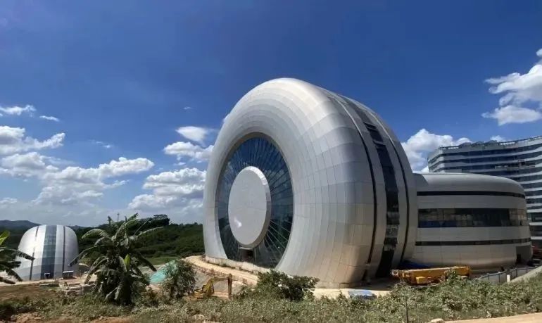 mg冰球突破十大平台绿色幕墙系统解决方案，助力“最圈粉”地标建筑中国广州航空轮胎大科学中心