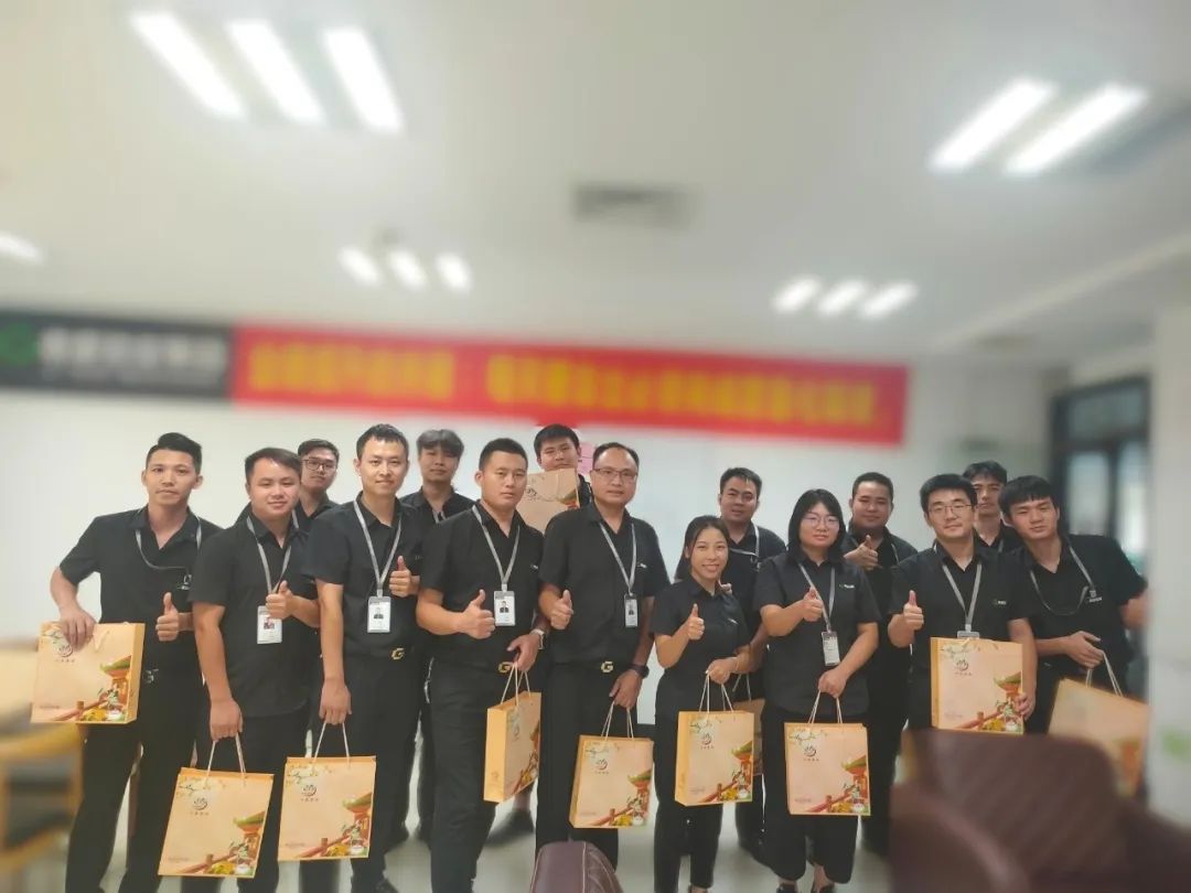 中秋 | mg冰球突破十大平台，月满，人团圆